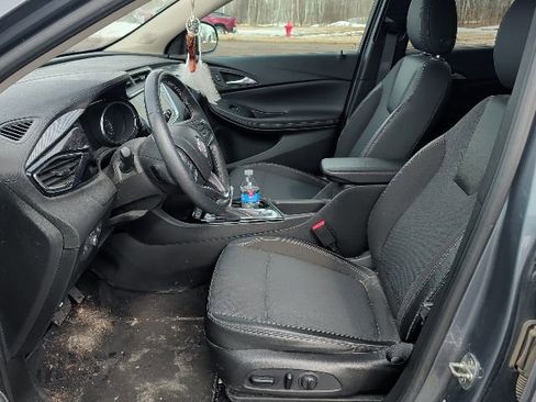 Used 2022 Buick Encore GX Select w/ Sport Touring Package image 5