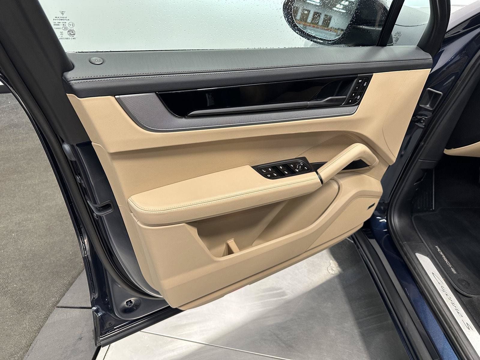 Certified 2026 Porsche Cayenne S AWD/4WD image 14