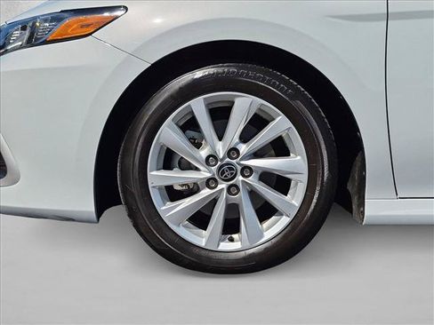 Used 2023 Toyota Camry LE FWD image 22