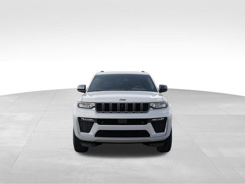 New 2026 Jeep Grand Cherokee Limited image 7