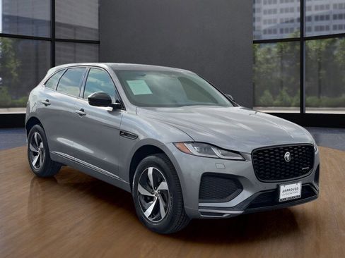 Used 2025 Jaguar F-PACE R-Dynamic S image 43
