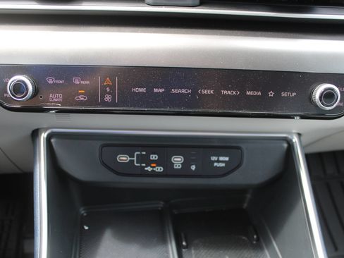 New 2027 Kia Carnival SX Prestige FWD image 51
