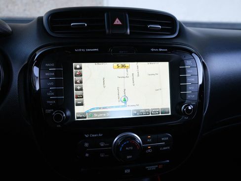 Used 2016 Kia Soul + w/ Tarmac Special Edition image 37