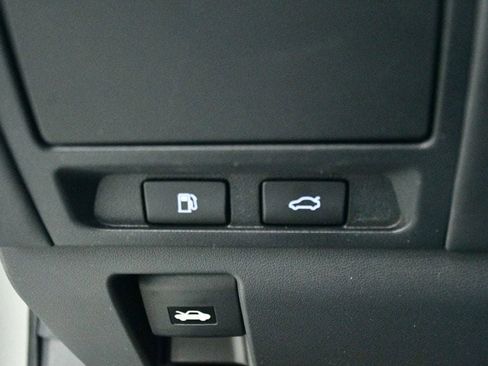 Used 2023 Lexus LS 500 w/ Accessory Package (Z2) image 76