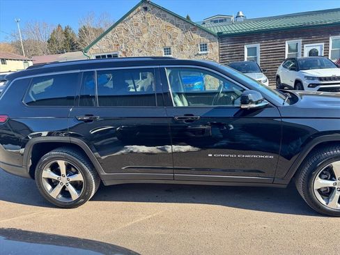 Used 2021 Jeep Grand Cherokee L Limited w/ Luxury Tech Group II image 4