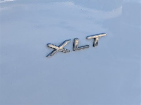 Used 2023 Ford Transit 350 XLT image 14