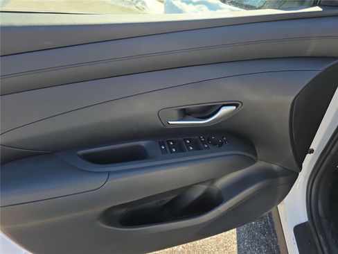 New 2026 Hyundai Tucson SE image 7
