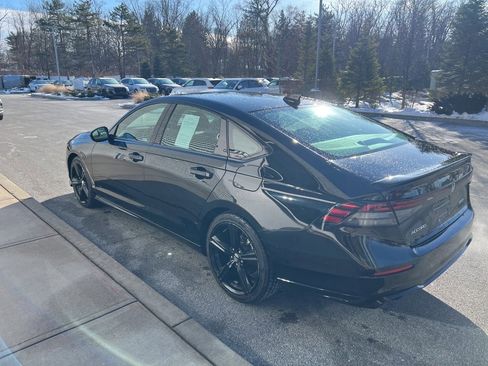 Used 2023 Honda Accord Sport image 41