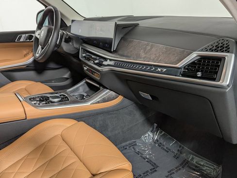 Certified 2023 BMW X7 xDrive40i AWD/4WD image 30