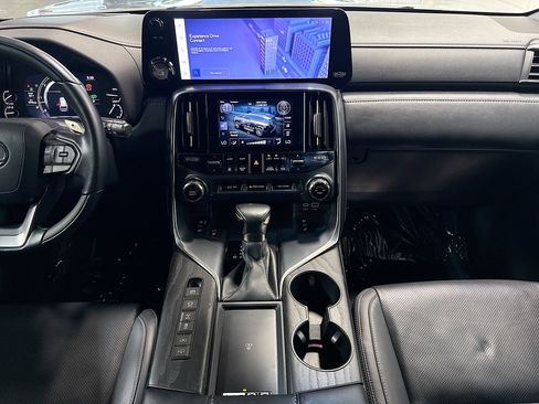Used 2022 Lexus LX 600 4WD w/ Accessory Package (Z1) image 20