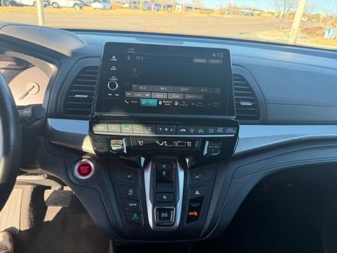 Used 2025 Honda Odyssey Sport-L image 19