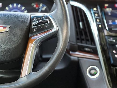 Used 2016 Cadillac Escalade Premium AWD/4WD image 33