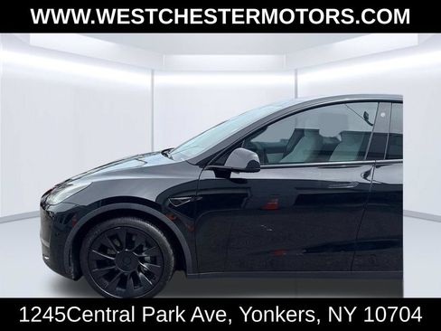 Used 2021 Tesla Model Y Long Range AWD/4WD image 8