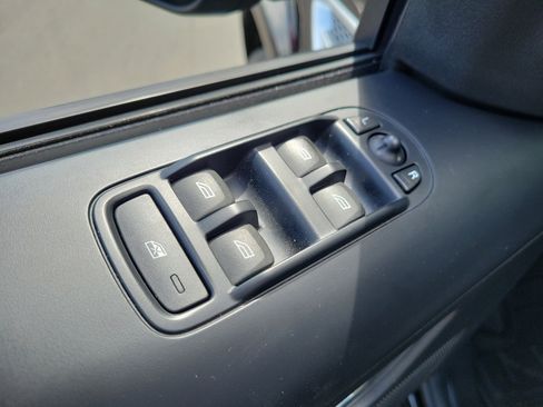 Used 2014 Land Rover LR2 AWD/4WD image 20