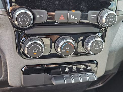 New 2026 RAM 1500 Express image 21