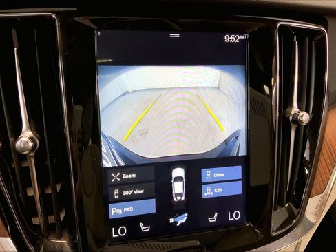 Used 2019 Volvo S60 T5 Momentum w/ Multimedia Package FWD image 26
