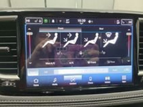 New 2026 Chrysler Pacifica Select FWD image 18
