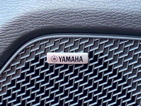 New 2025 Mitsubishi Outlander SE image 11