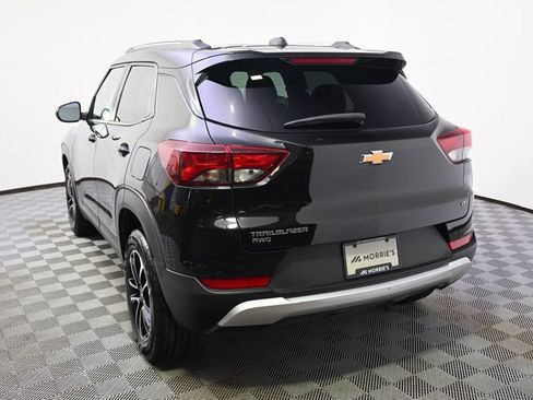Used 2025 Chevrolet TrailBlazer LT AWD/4WD image 4