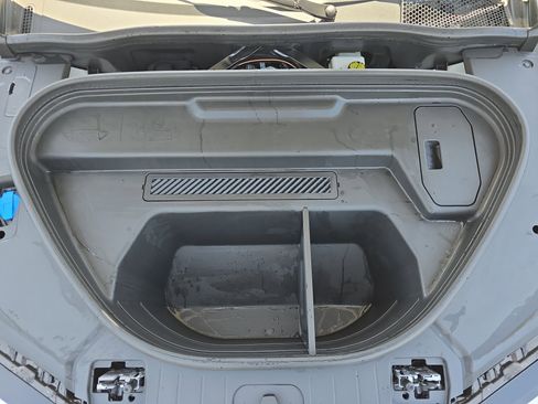 Used 2025 Audi Q6 e-tron Premium Plus w/ Premium Plus image 30