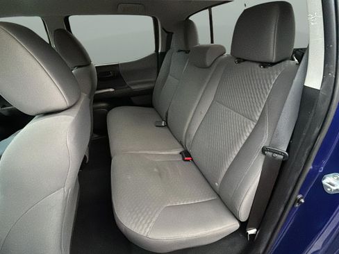 Used 2022 Toyota Tacoma SR5 w/ Technology Package image 46