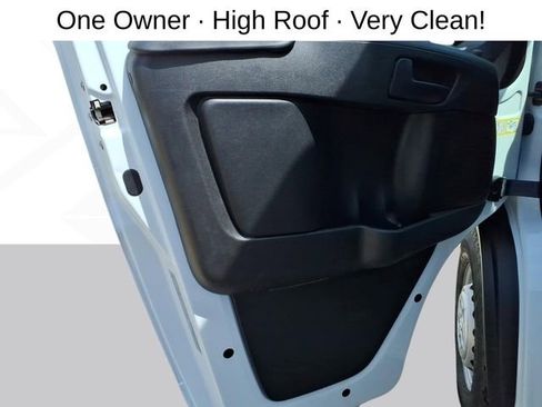Used 2024 RAM ProMaster 2500 w/ Convenience Group FWD image 10