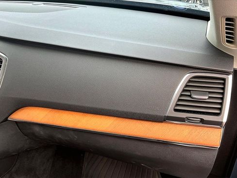 Used 2021 Volvo XC90 T6 Momentum w/ Climate Package image 21