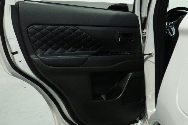 Used 2020 Mitsubishi Outlander GT AWD/4WD image 30