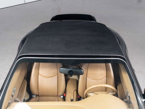 Used 2006 Porsche 911 Carrera RWD image 17