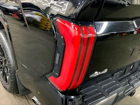 Used 2023 Toyota Tundra 1794 Edition image 28