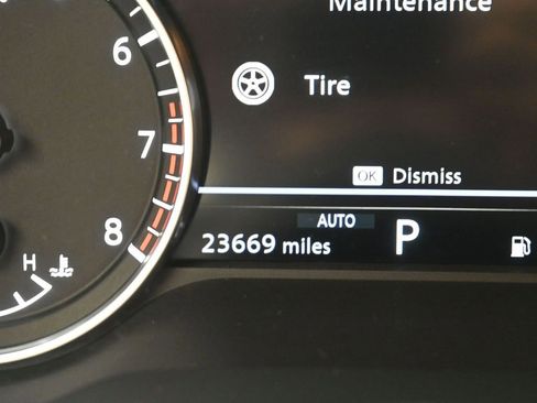 Used 2023 Nissan Pathfinder SV image 37