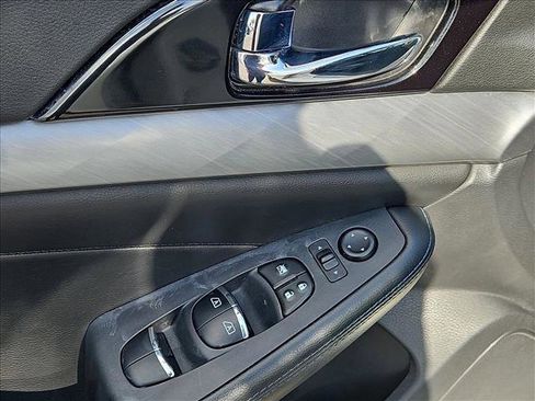 Used 2017 Nissan Maxima 3.5 S image 10