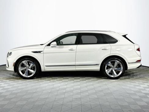 Used 2025 Bentley Bentayga AWD/4WD image 11