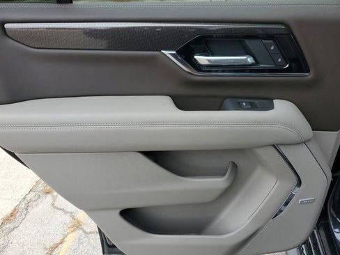 New 2026 GMC Yukon Elevation image 12