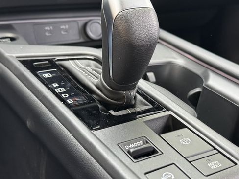 New 2026 Nissan Sentra SV w/ SV Convenience Package FWD image 13