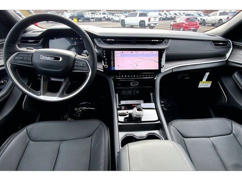 New 2026 Jeep Grand Cherokee L Limited image 7