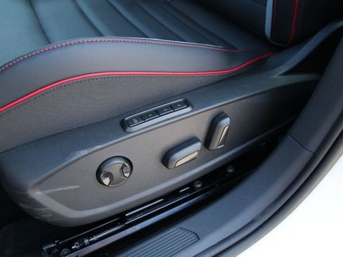 New 2026 Volkswagen GTI SE image 15