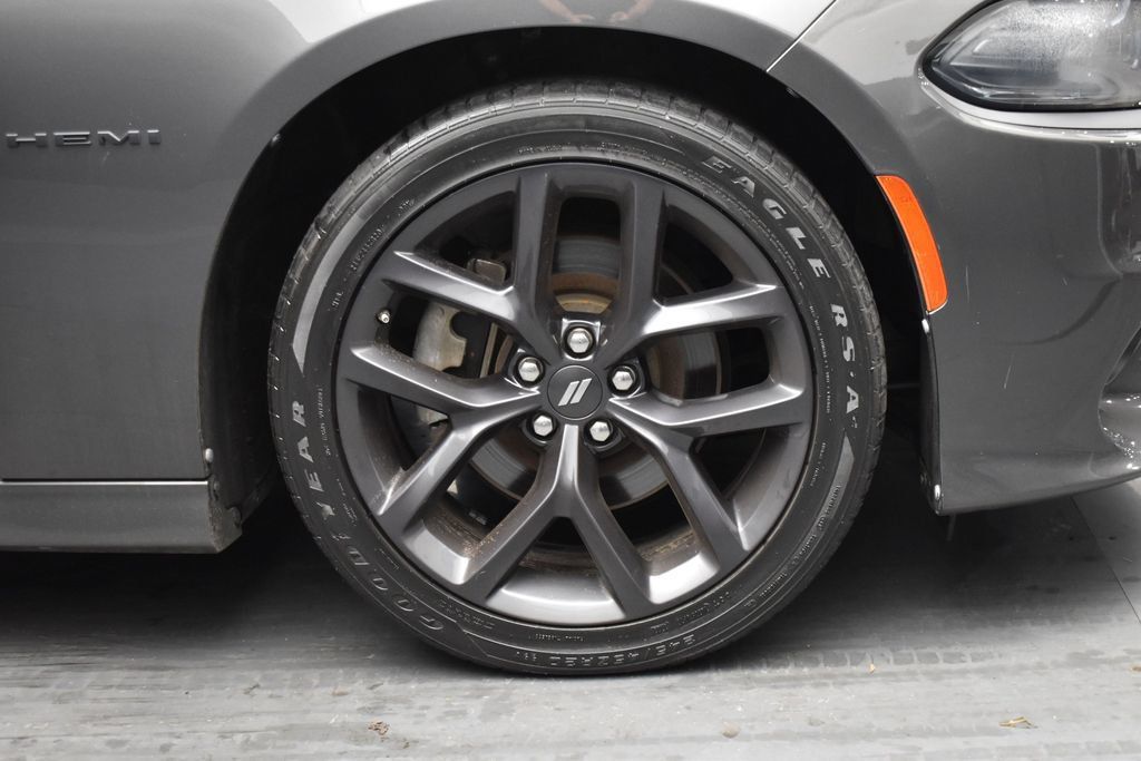 Used 2022 Dodge Charger R/T w/ Blacktop Package RWD image 5