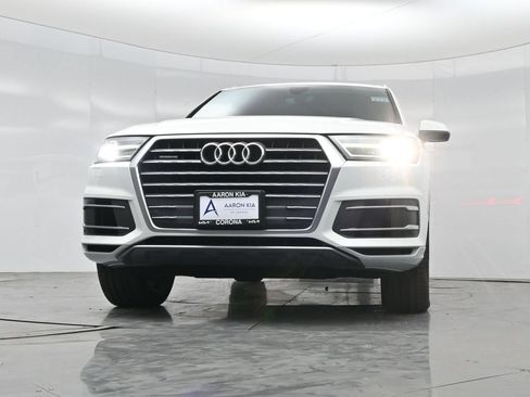 Used 2018 Audi Q7 3.0T Premium Plus w/ Premium Plus Package AWD/4WD image 54
