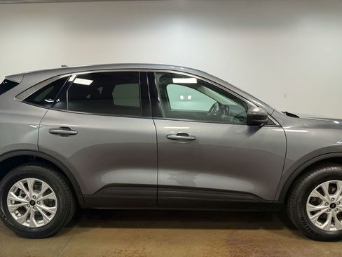 Used 2024 Ford Escape Active image 32