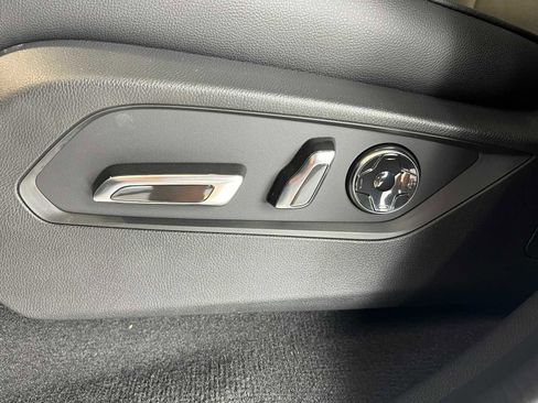 New 2026 Acura MDX SH-AWD image 18