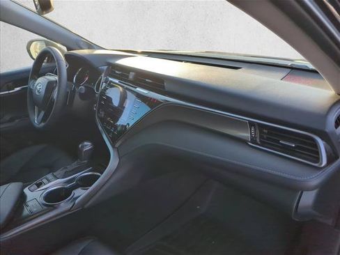 Used 2019 Toyota Camry XSE FWD image 26