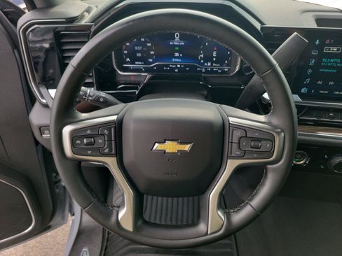 Used 2024 Chevrolet Silverado 1500 LT AWD/4WD image 27