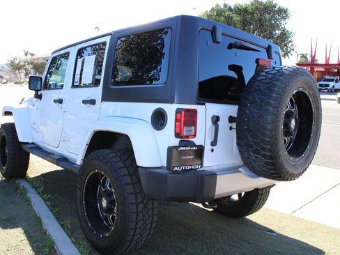 Used 2018 Jeep Wrangler Unlimited Sahara w/ Connectivity Group image 43