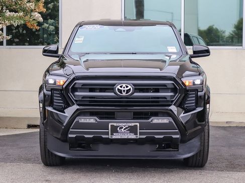 Used 2026 Toyota Tacoma SR5 RWD image 2