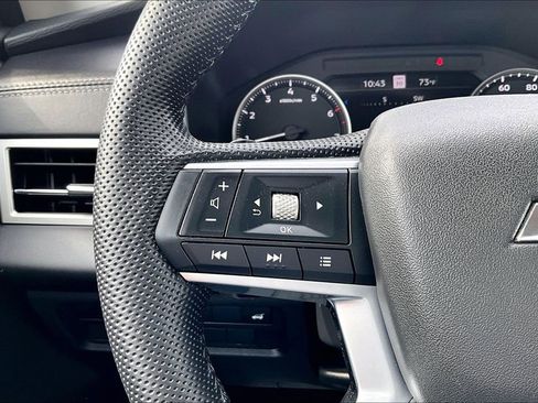 Used 2023 Mitsubishi Outlander SE AWD/4WD image 19