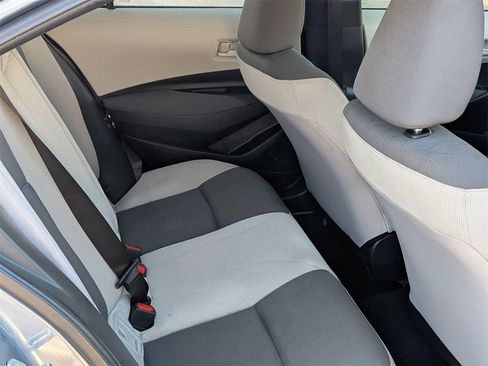 Used 2025 Toyota Corolla LE image 23