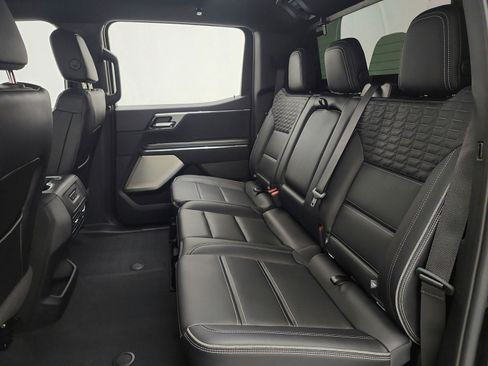 Used 2025 GMC Sierra EV Denali image 15