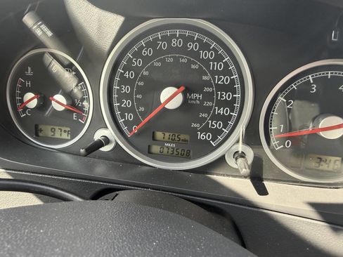 Used 2007 Chrysler Crossfire Limited image 14