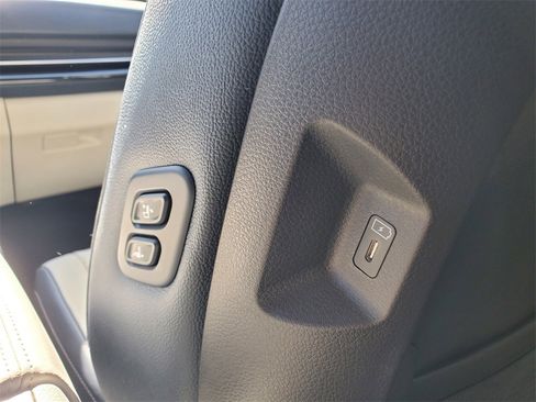 New 2026 Kia Carnival SX Prestige image 36